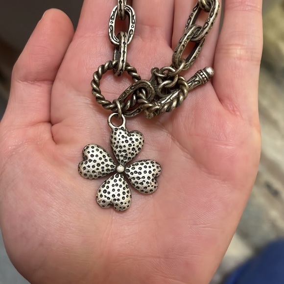 Claudia Agudelo Lucky Clover Toggle Bracelet - Picture 2 of 6